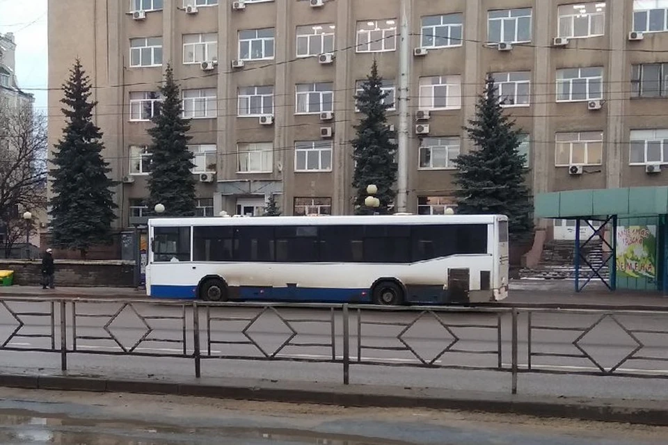 Автобусы, движущиеся через мост в районе Новой Жизни, вернулись к старому расписанию