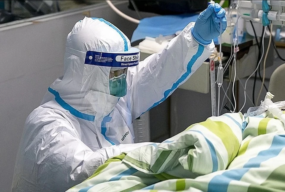 Во Франции от коронавируса умер первый человек