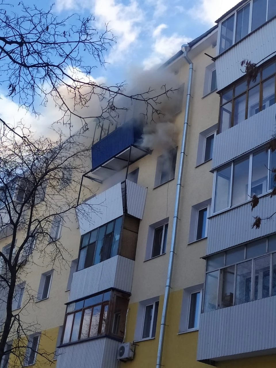 На Антонова-Овсеенко в Самаре произошел серьезный пожар