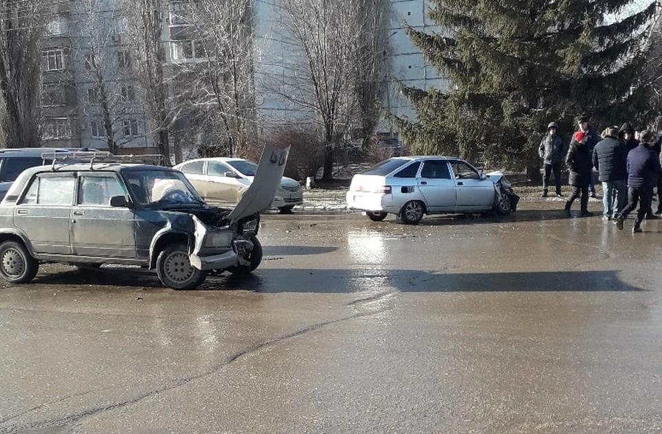 Авария в Балаково. Фото сайта probalacovo.ru