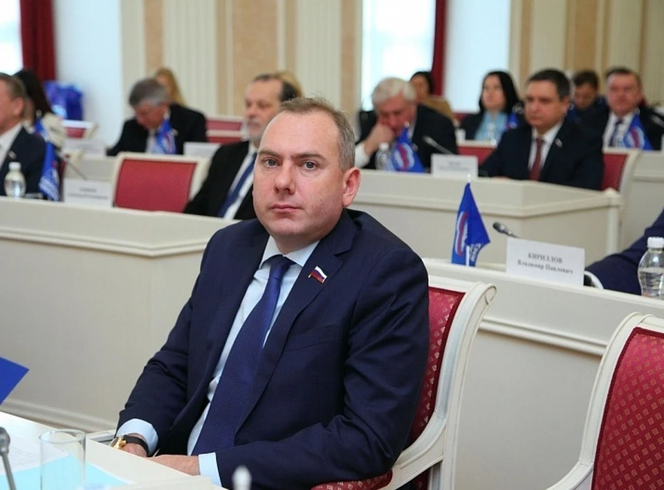 Владимир Вдонин поддержал инициативу о присвоение Пензе звания Город трудовой доблести. Фото: пресс служба Законодательного собрания Пензенской области.