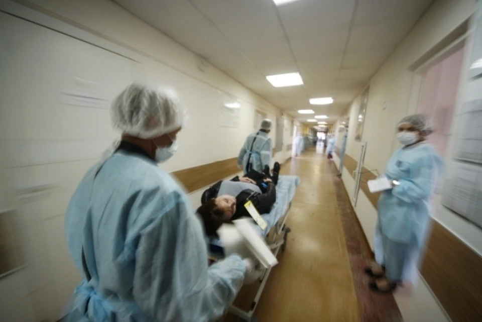 С подозрением на коронавирус в Новокузнецке госпитализировали человека