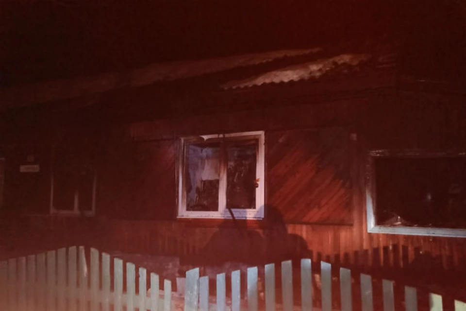 Пожар в Тайшете: четверо детей сгорели заживо в частном доме. Фото: ГУ МЧС России по Иркутской области.