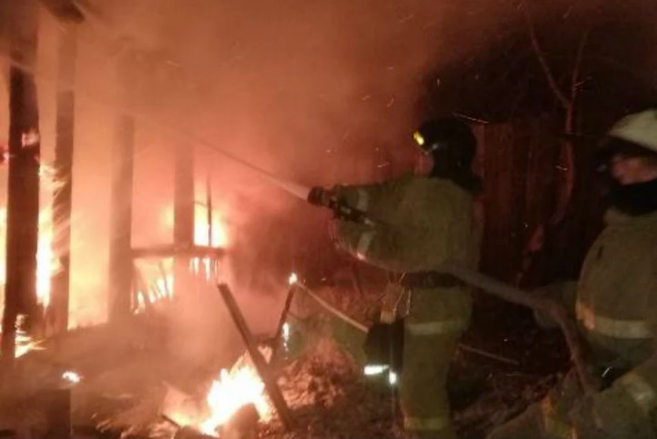 Крупный пожар в Иркутской области: погибли семь человек. Фото: ГУ МЧС России по Иркутской области.