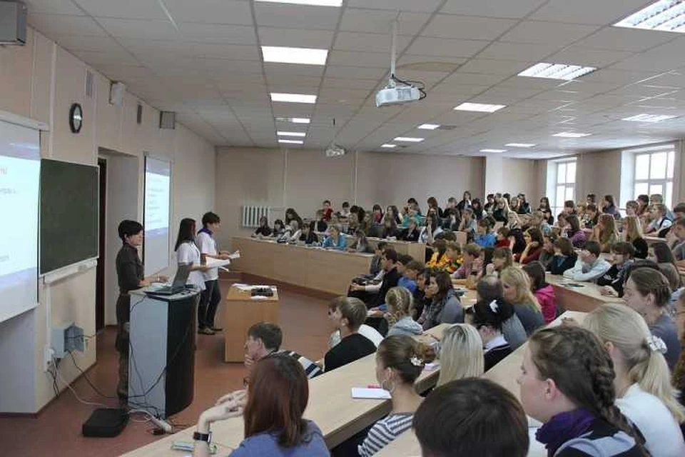 Иркутские вузы переходят на дистанционное обучение: студенты будут получать задания через интернет