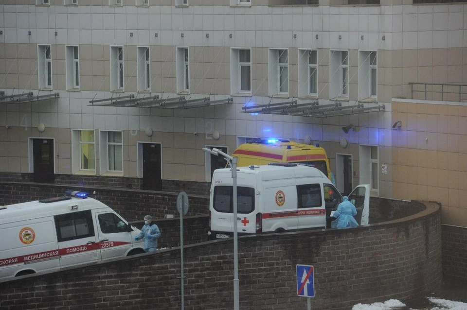 В Боткинскую больницу госпитализировали 238 пациентов с подозрением на коронавирус.