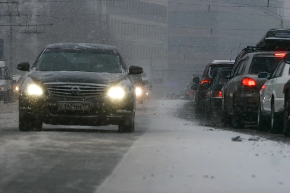 Кузбасских водителей предупредили о мокром снеге и ветре до 22 метров в секунду