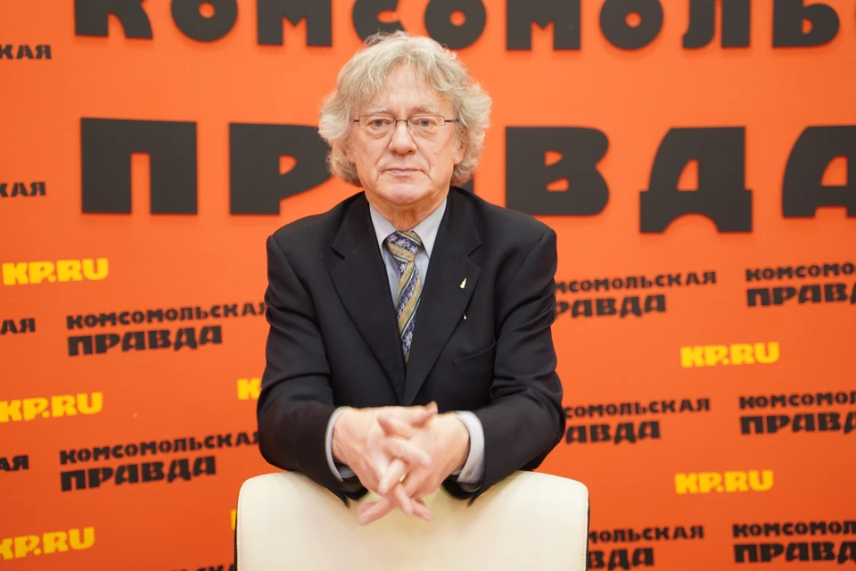 Александр Анисимов пожелал самарцам любить свой театр и чаще туда приходить.