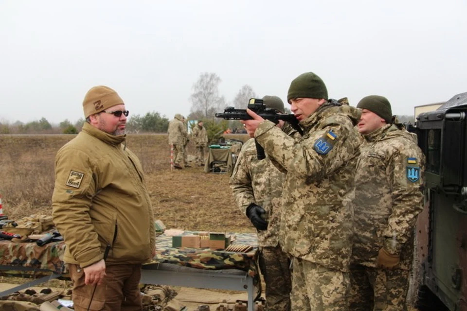 В батальонах территориальной обороны много украинских нацистов, прошедших войну в Донбассе. Фото: ukrmilitary.com