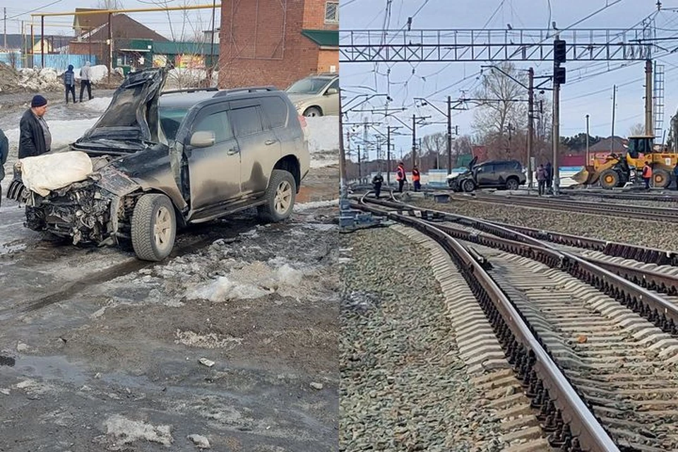 В пятницу 20 марта на Бердском переезде электричка протаранила иномарку. Фото: "АвтоБердск"
