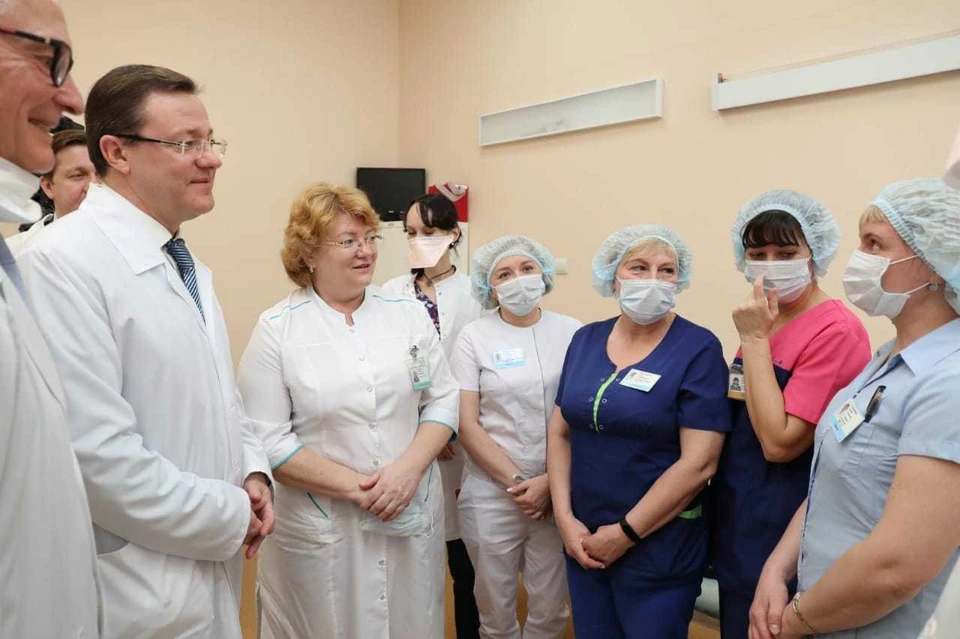Глава региона поблагодарил врачей за работу в нелегкое время ФОТО: Правительство Самарской области