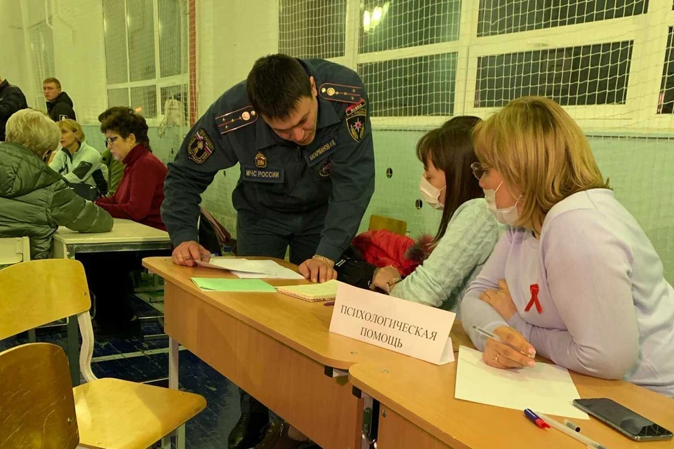 В оперативном штабе собирают всю информацию о пострадавших. Фото: администрация Магнитогорска