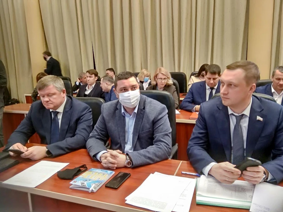 Проходит заседание оперативного штаба по противодействию коронавирусу