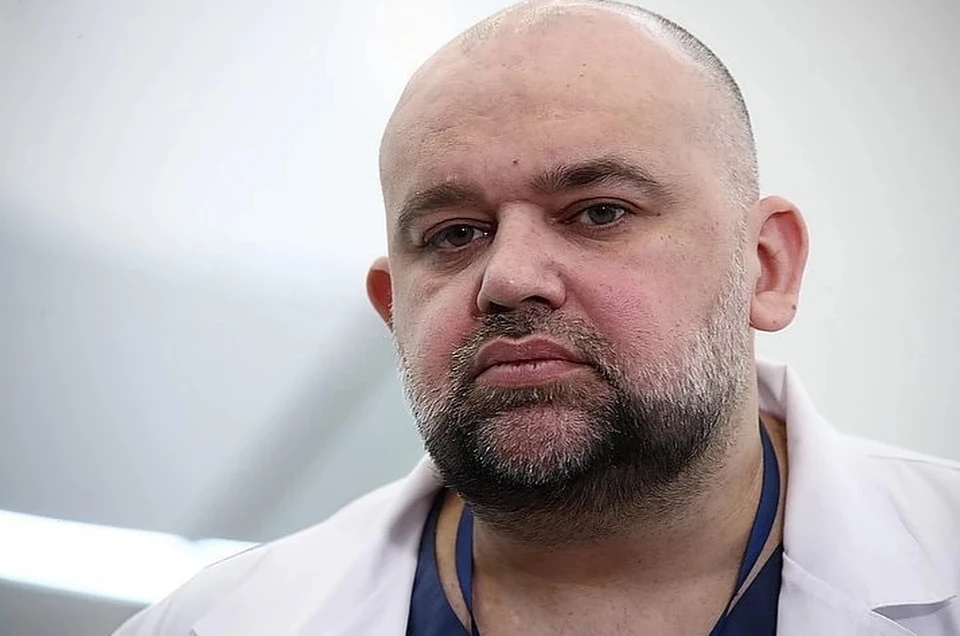 Денис Проценко продолжает работать, но удаленно. Фото: Валерий Шарифулин/ТАСС.