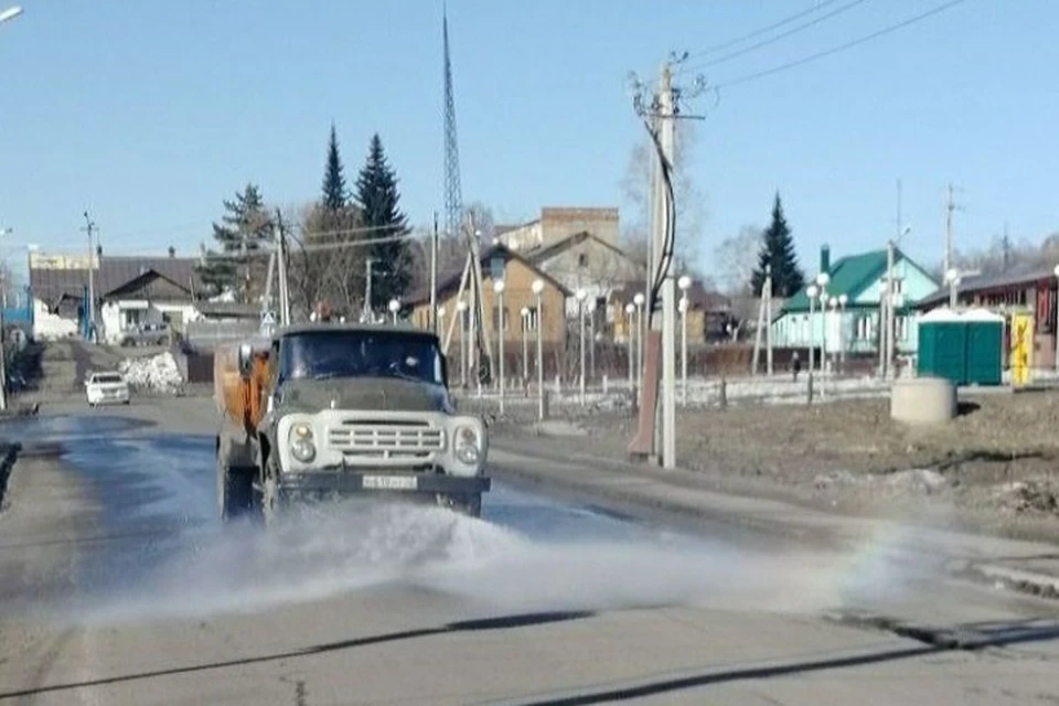 Пять тысяч километров дорог продезинфицировано в Кузбассе. ФОТО: пресс-служба АКО