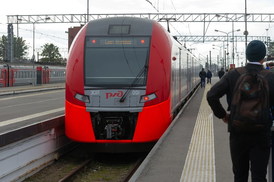 Коронавирус отменил часть "Ласточек" из Петербурга.