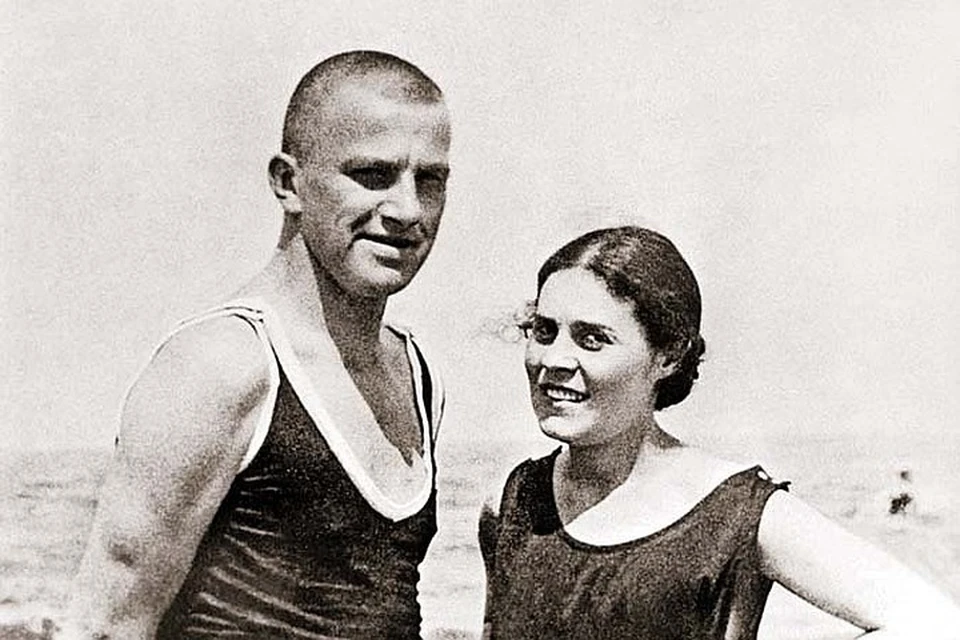 Владимир Маяковский и Лиля Брик на курорте в Германии. 1925 г