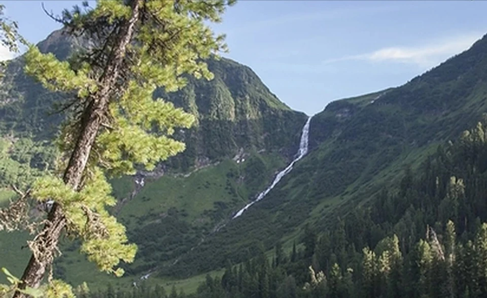 Второй по величине водопад России находится на юге Красноярского края Фото: Ольга Коновалова