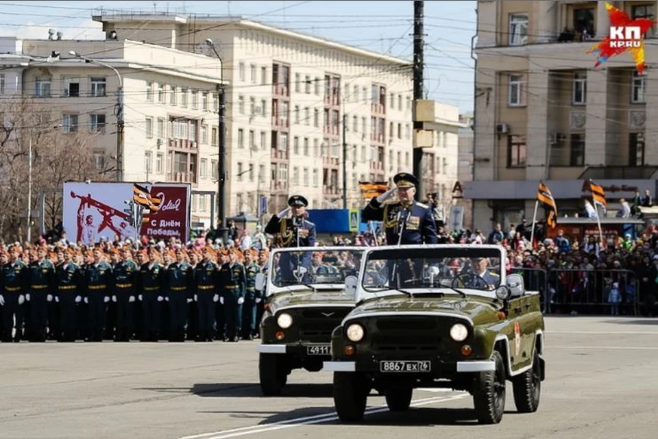 Челябинск парад победы фото