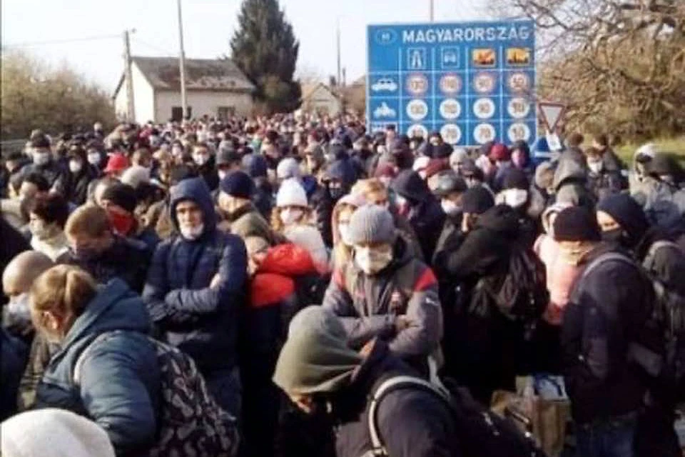 Рано или поздно эта толпа рассосется, и гастарбайтеры развезут коронавирус по всей Украине