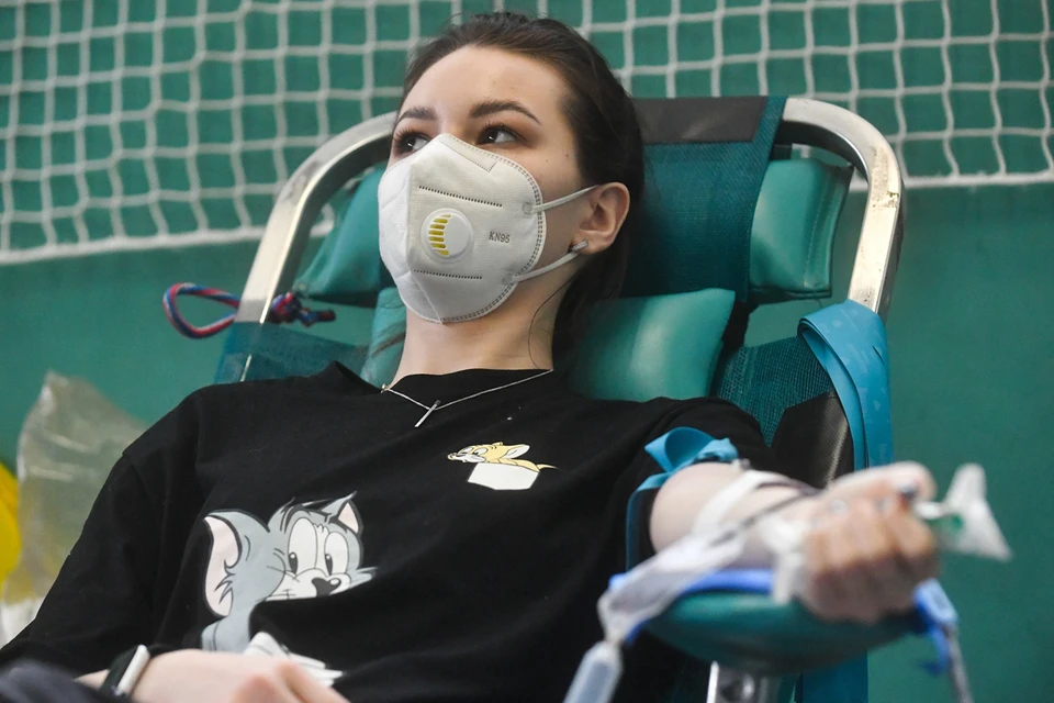 60 вылечившихся от коронавируса стали донорами плазмы в Москве. Фото: Сергей Киселев/АГН "Москва"