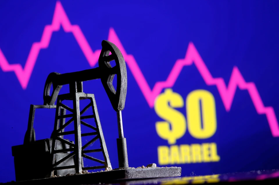 На торгах 20 апреля цена на фьючерсы нефти WTI рухнула.