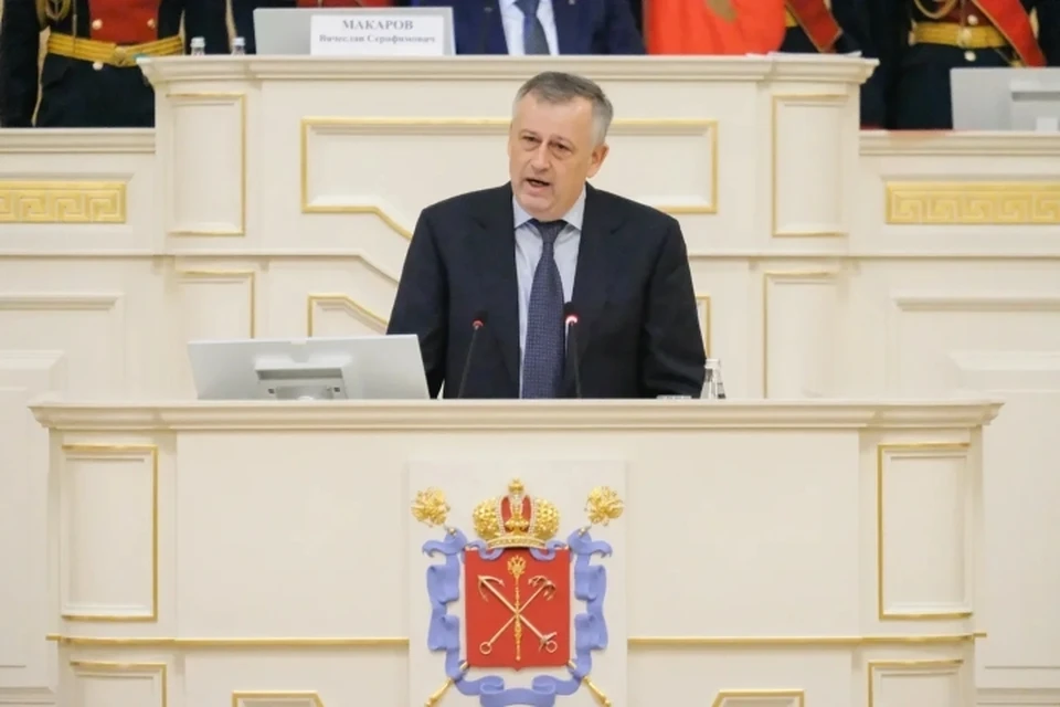 Губернатор Ленобласти Александр Дрозденко сдал тест на коронавирус.