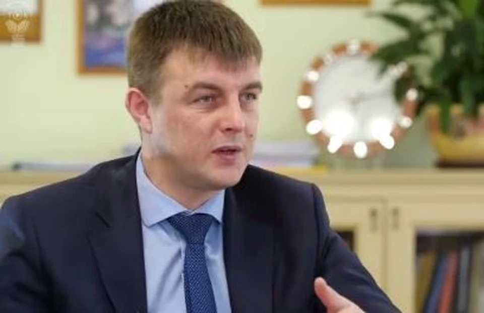 Родителям рассказали, как в этом году примут в детсады и школы маленьких тюменцев. Скриншот из видео сообщества в "ВКонтакте" "Образование72".