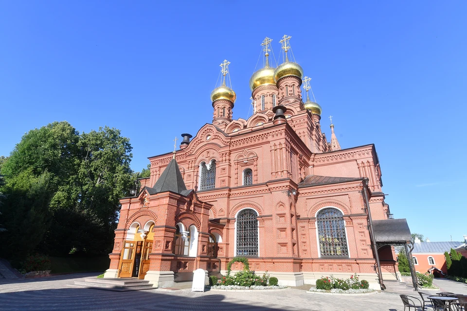 Умер заразившийся коронавирусом Игумен Тихон, главврач Троице-Сергиевой Лавры