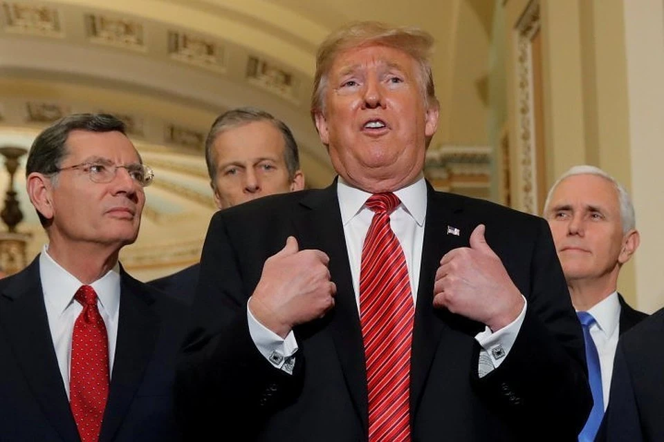 Твиттер будет помечать сообщения Дональда Трампа, если он даст сомнительные советы по лечению коронавиурса