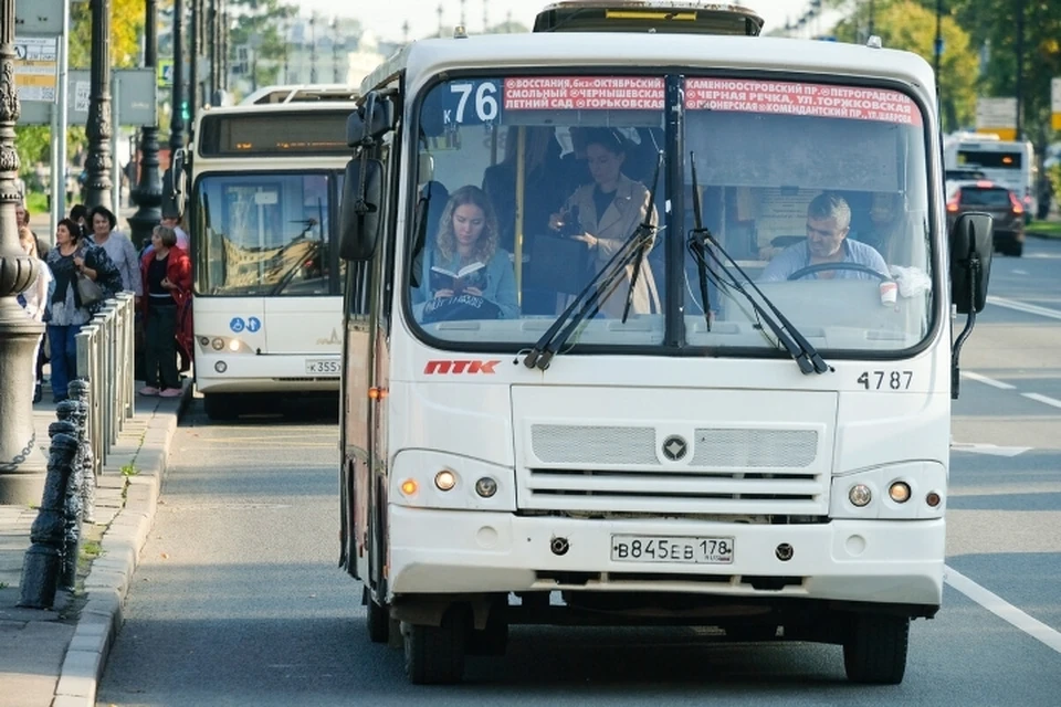 Маршрут автобуса 127 на карте Санкт-Петербурга