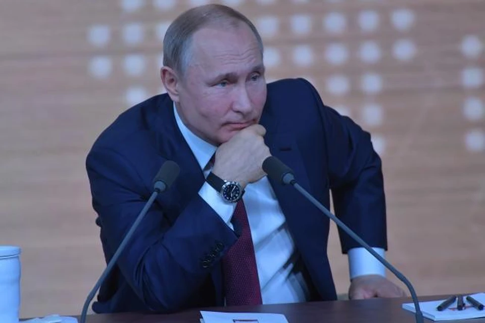 Путин поручил сохранить самоизоляцию для пожилых россиян