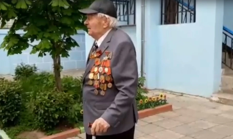 99 лет исполнилось ветерану Великой Отечественной войны Николаю Ивановичу Максимову.