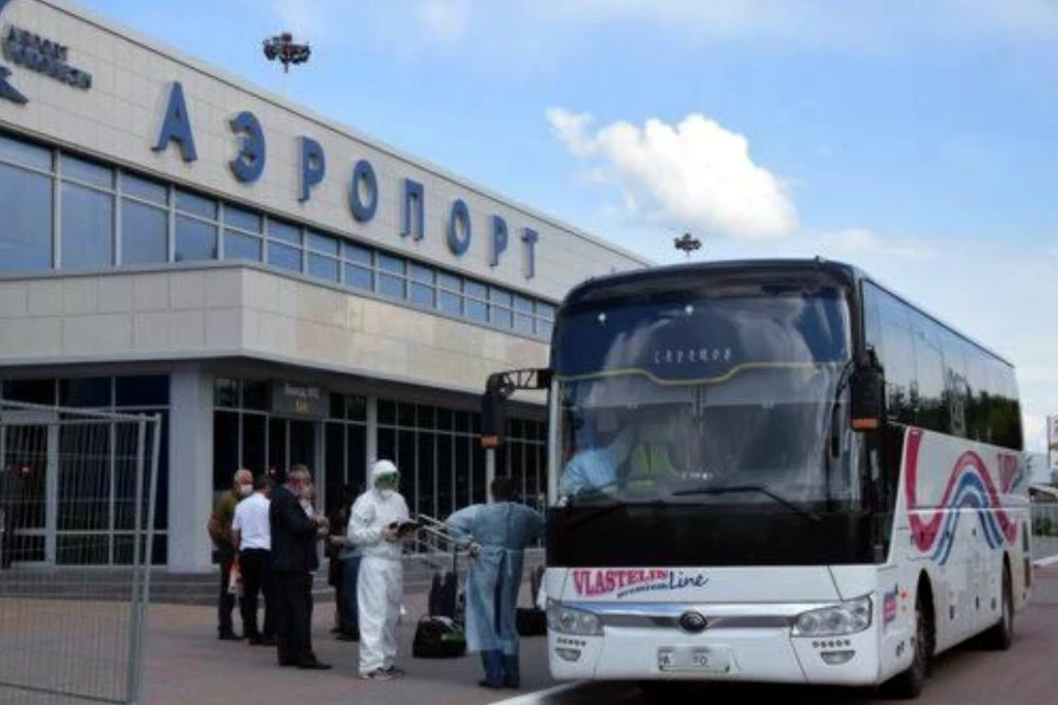 Девять рязанцев, прилетевших вывозным рейсом, отправились домой. Фото: сайт "Вести Воронеж".