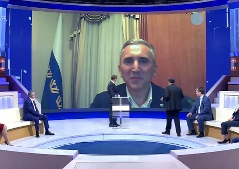 Александр Моор рассказал о выплатах медикам на федеральном канале. Скриншот из видео "Первого канала".