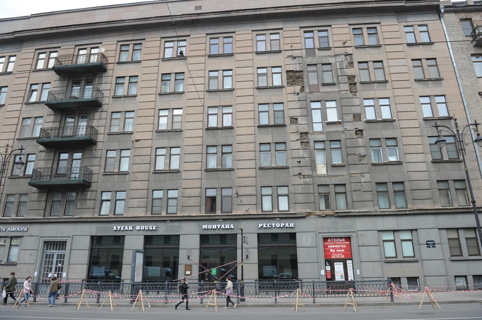 После инцидента по центру Петербурга прокатится балконная проверка
