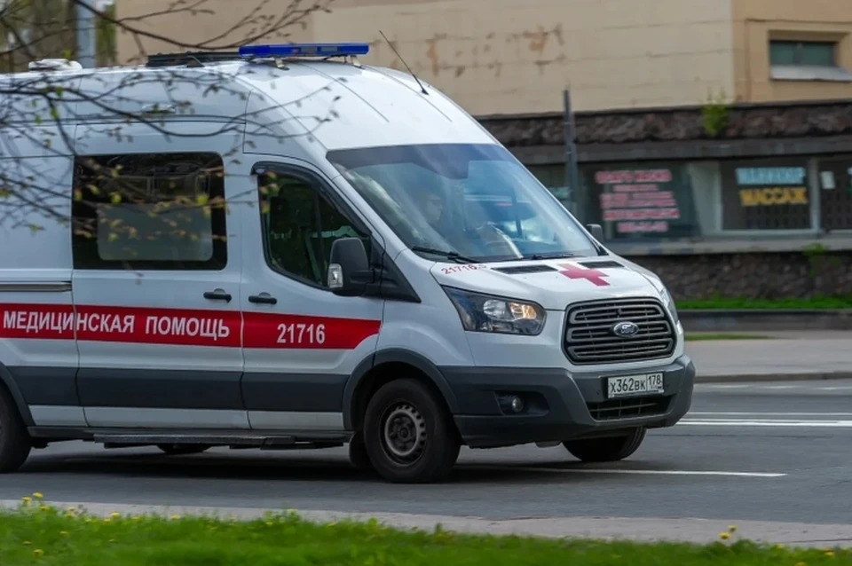 Аппараты для экспресс-дезинфекции машин скорой помощи разработали в Санкт-Петербурге.