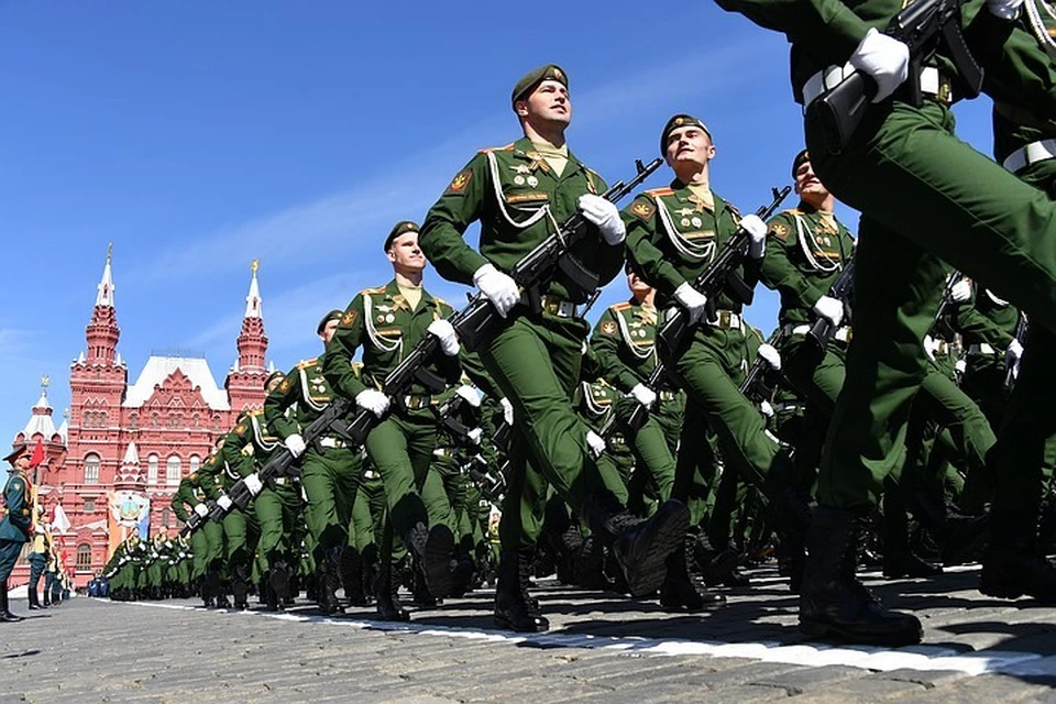70% россиян поддержали перенос Парада Победы