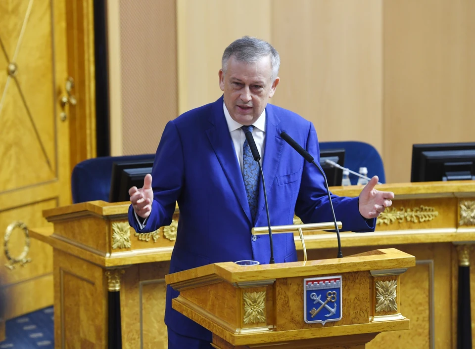 Губернатор Александр Дрозденко выступил с ежегодным отчетом перед Законодательным собранием. Фото предоставлено пресс-службой правительства Ленобласти.