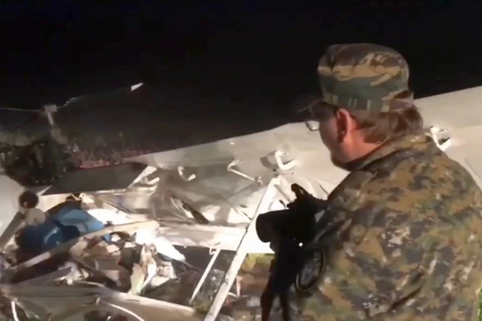 Появилось видео с места падения самолета в Рязанской области.