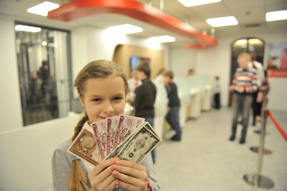 Подростку устроиться на работу трудно, но при большом желании и помощи родителей все же возможно