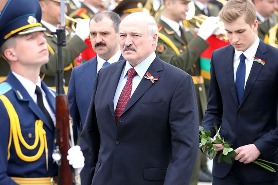 Лукашенко поступил, как настоящий мужик. Крепко жму руку