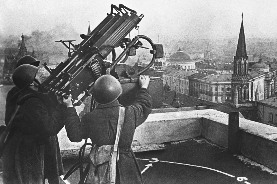 Бомбардировки Москвы начались в конце июля 1941 года.