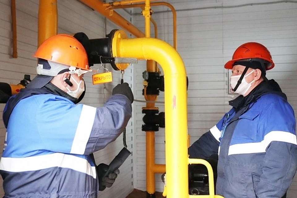 В ходе работы комиссии газовики будут проверять наличие действующего договора о техническом обслуживании и ремонте внутридомового газового оборудования и его исполнение; наличие действующего акта обследования дымовых и вентиляционных каналов, устранение выявленных нарушений, герметизации вводов смежных коммуникаций в подвальных помещениях и многое другое.