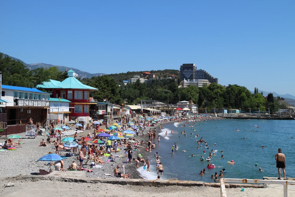 Особой популярность у туристов пользуется Южный берег Крыма.