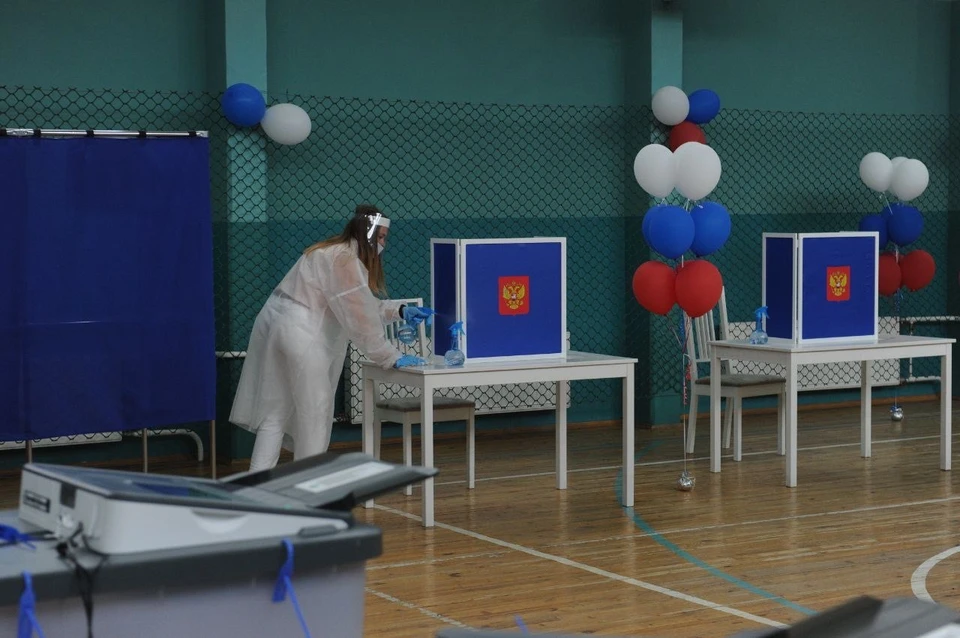 В Горизбиркоме подтвердили, что в ТИК 5 Петербурга у нескольких членов избирательной комиссии подтвердили коронавирус.