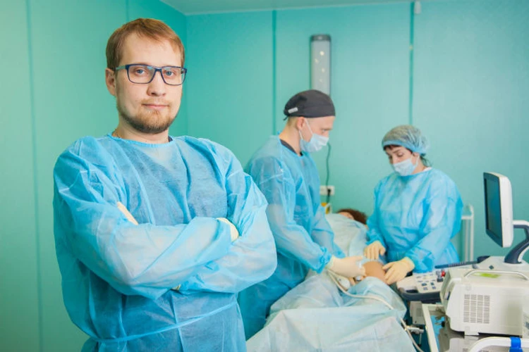 Лечение лазером в Иркутске: медицинский центр «НаноМед» помогает справиться с варикозом и геморроем