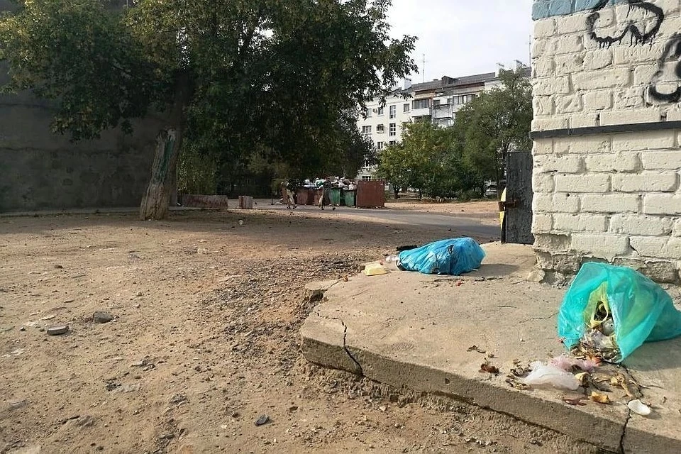 Чтобы привести подъезд в идеальное состояние, управляющая компания внесла собственникам предложение о проведении косметического ремонта