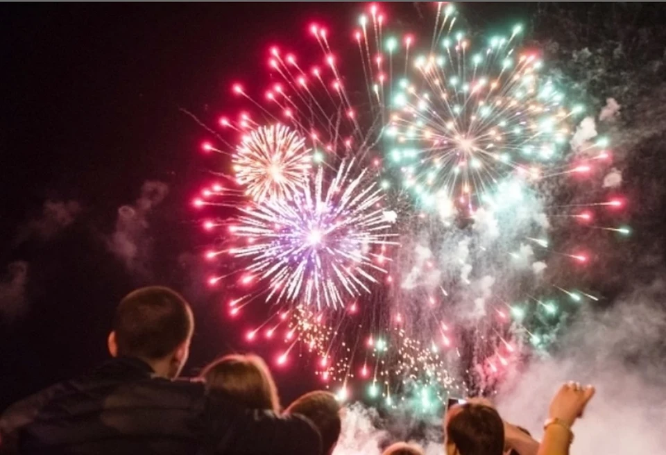 Салют в Перми начнется в 23.00.