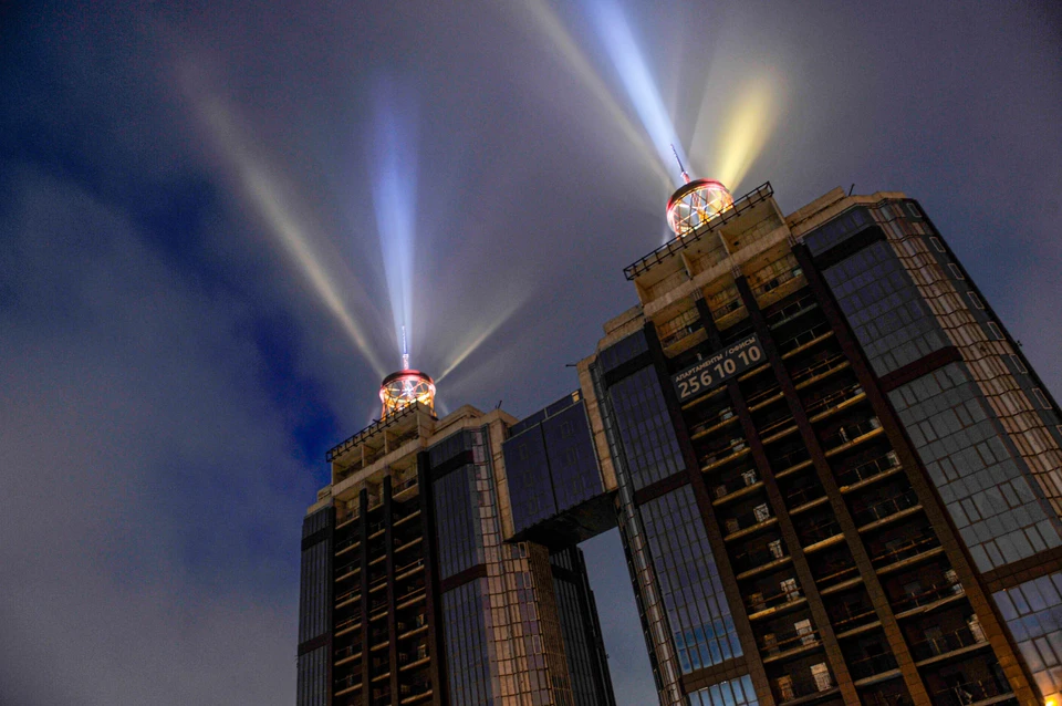 Прожекторы на ЖК Магнум во Владивостоке